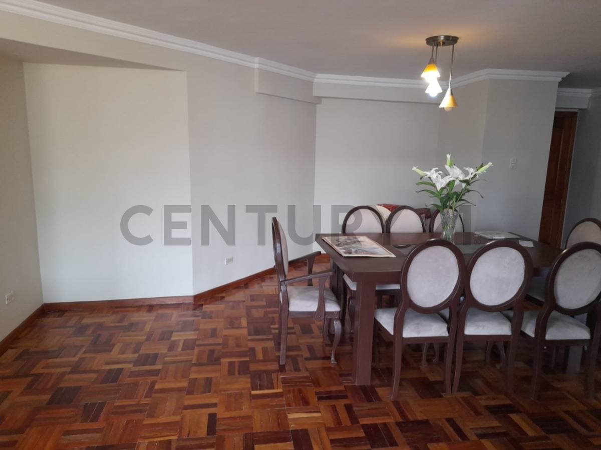 Foto de DEPARTAMENTO DE 3 DORMITORIOS AMOBLADO Y EQUIPADO EN ALQUILER - SOPOCACHI