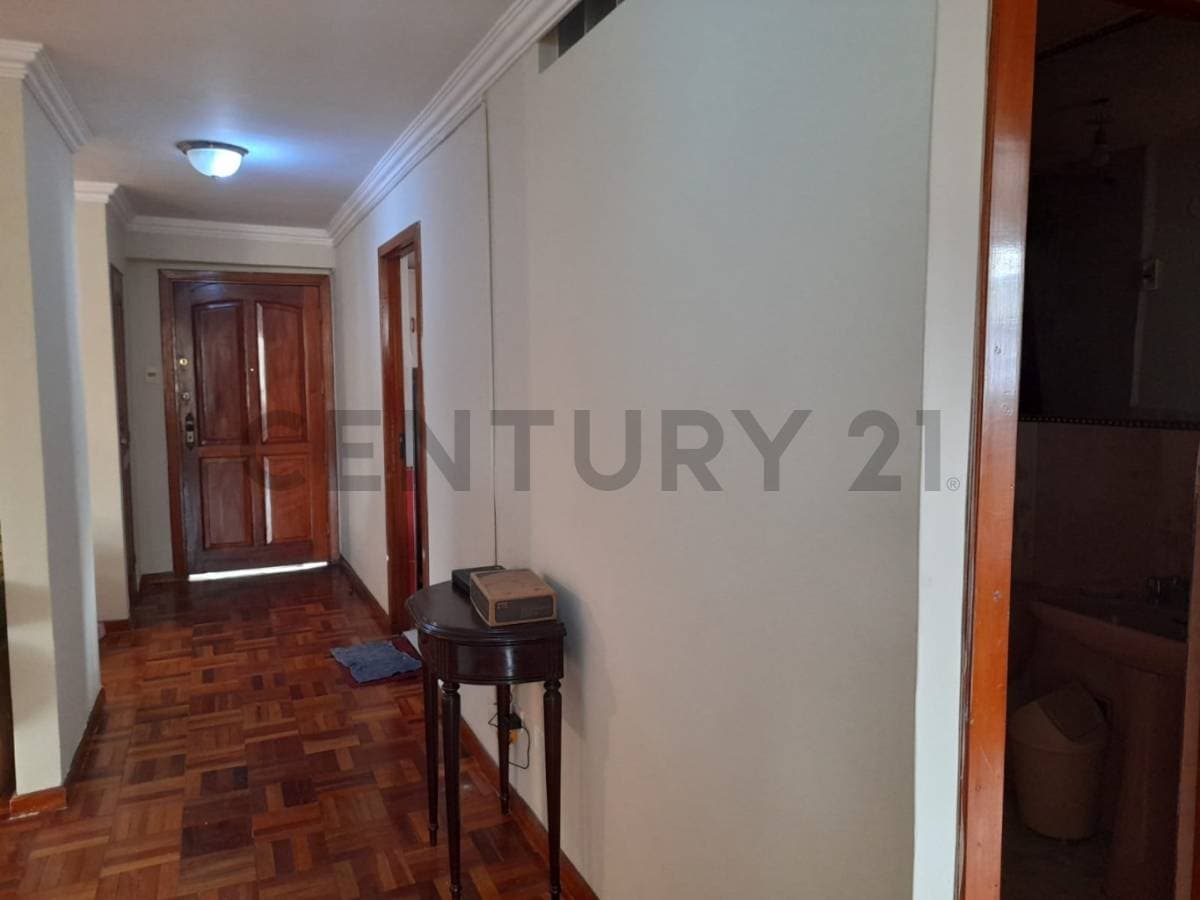 Foto de DEPARTAMENTO DE 3 DORMITORIOS AMOBLADO Y EQUIPADO EN ALQUILER - SOPOCACHI