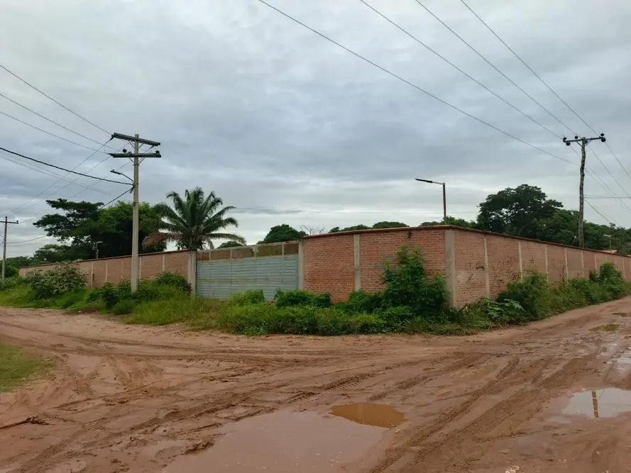 Foto de TERRENO COMERCIAL EN VENTA SOBRE AVENIDA AMPLIA. IDEAL PARA EMPRESA DE TRANSPORTE PESADO CON SALIDA DIRECTA AL SUR